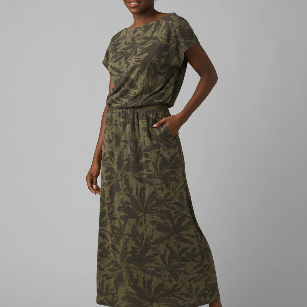 Cozy Up Skyland Dress (Women's) - 1968701 - Past Season