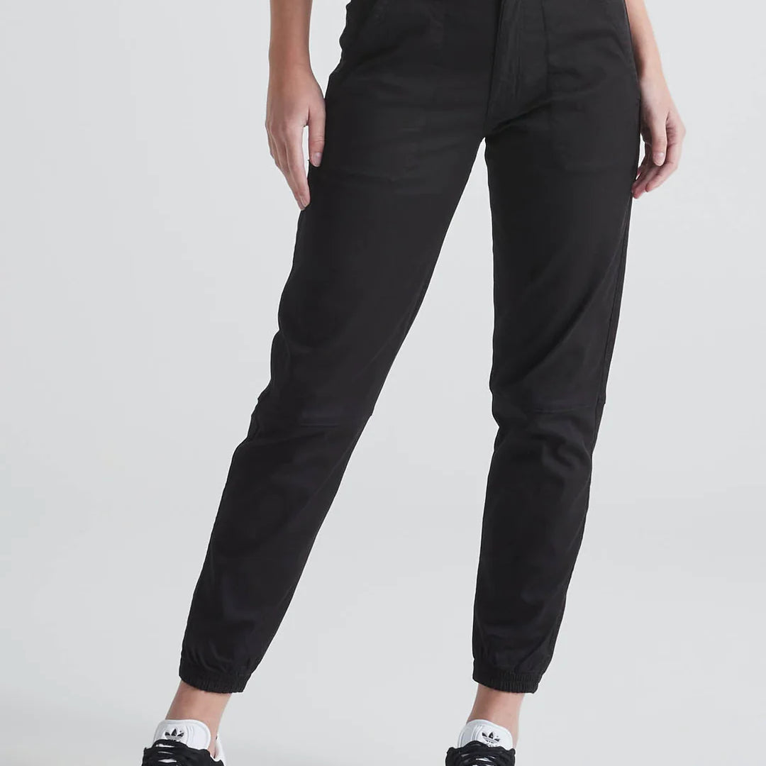 Live Free High Rise Jogger (Women's)