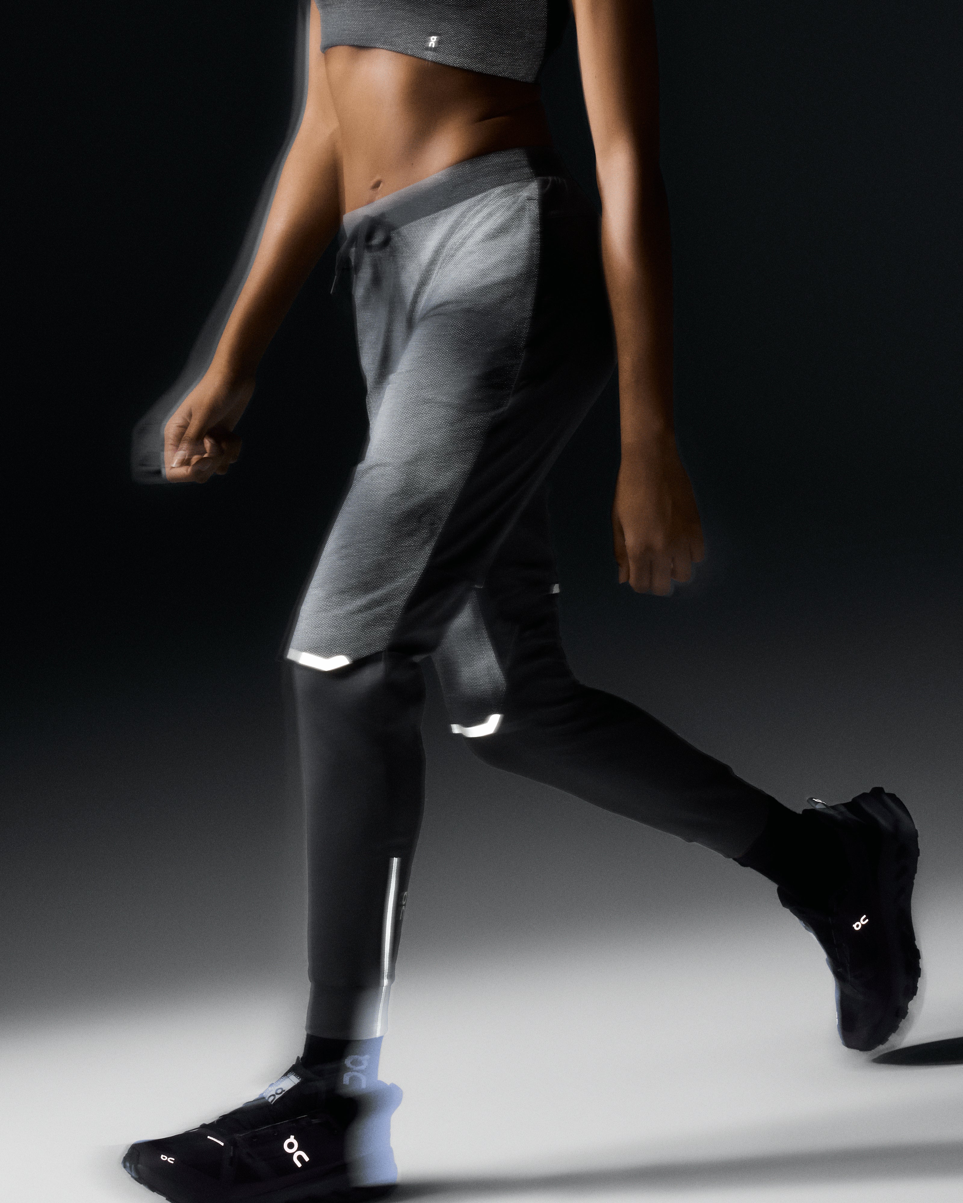 On Running Women s Weather Pants Lumos L Black