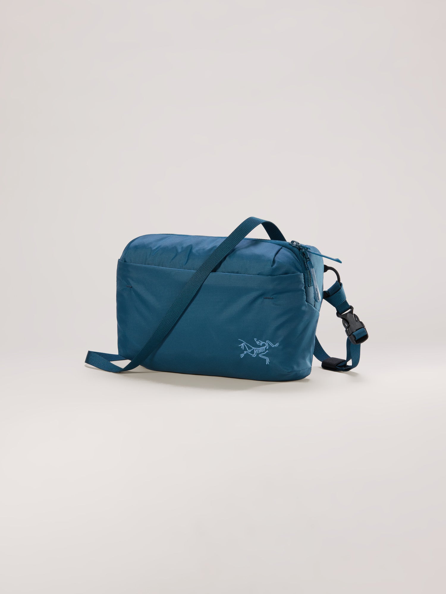 Arc'Teryx - Heliad Crossbody | X000009828 – The Outfitters