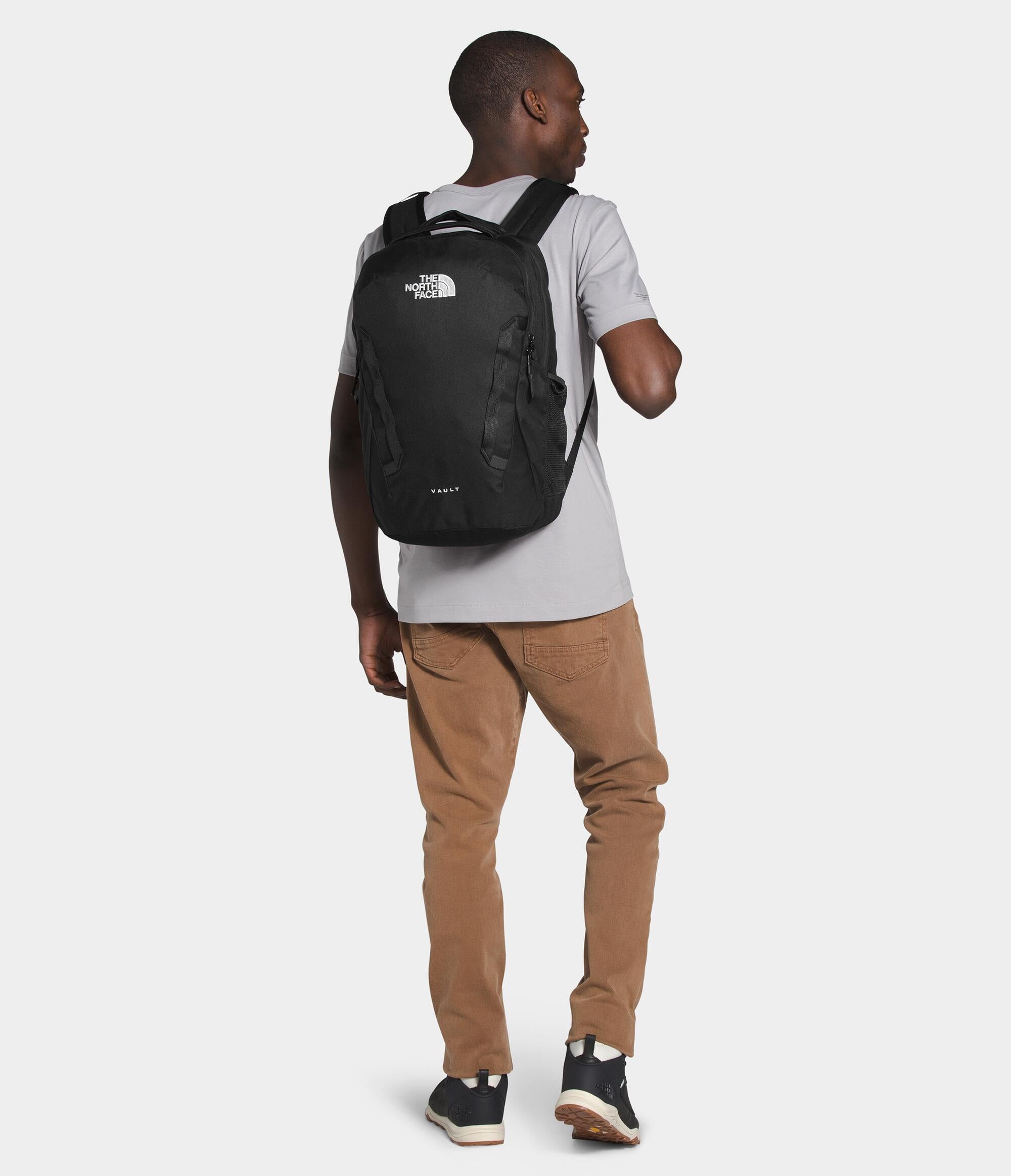 The North Face - Vault Backpack 27L – The Outfitters Adventure
