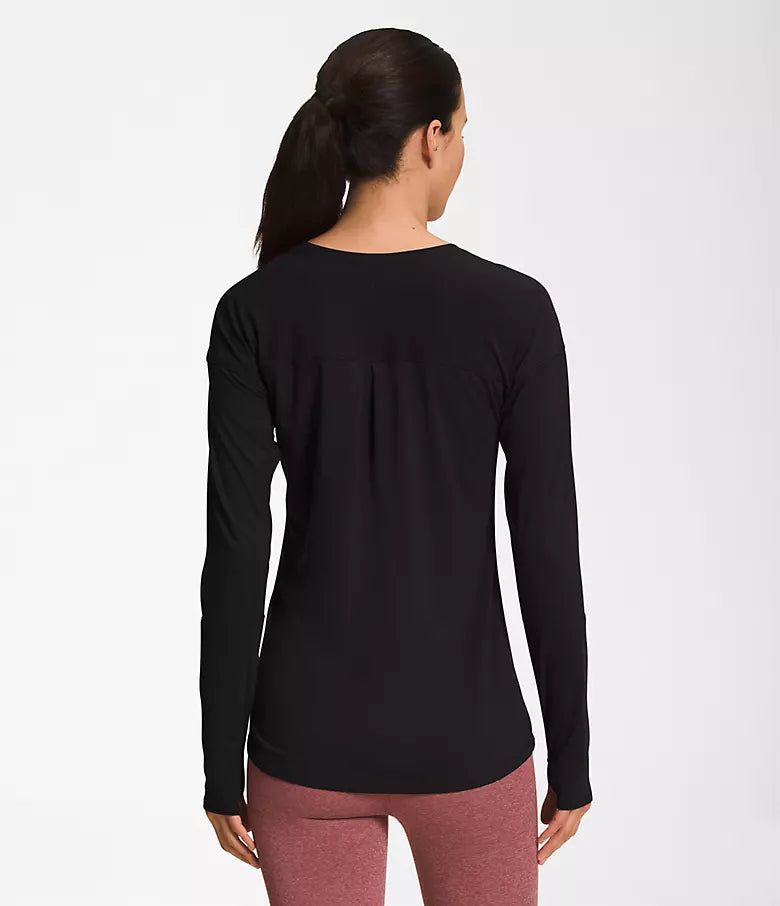 The North Face Women’s Dawndream Long Sleeve Shirt  in black NF0A7ULM