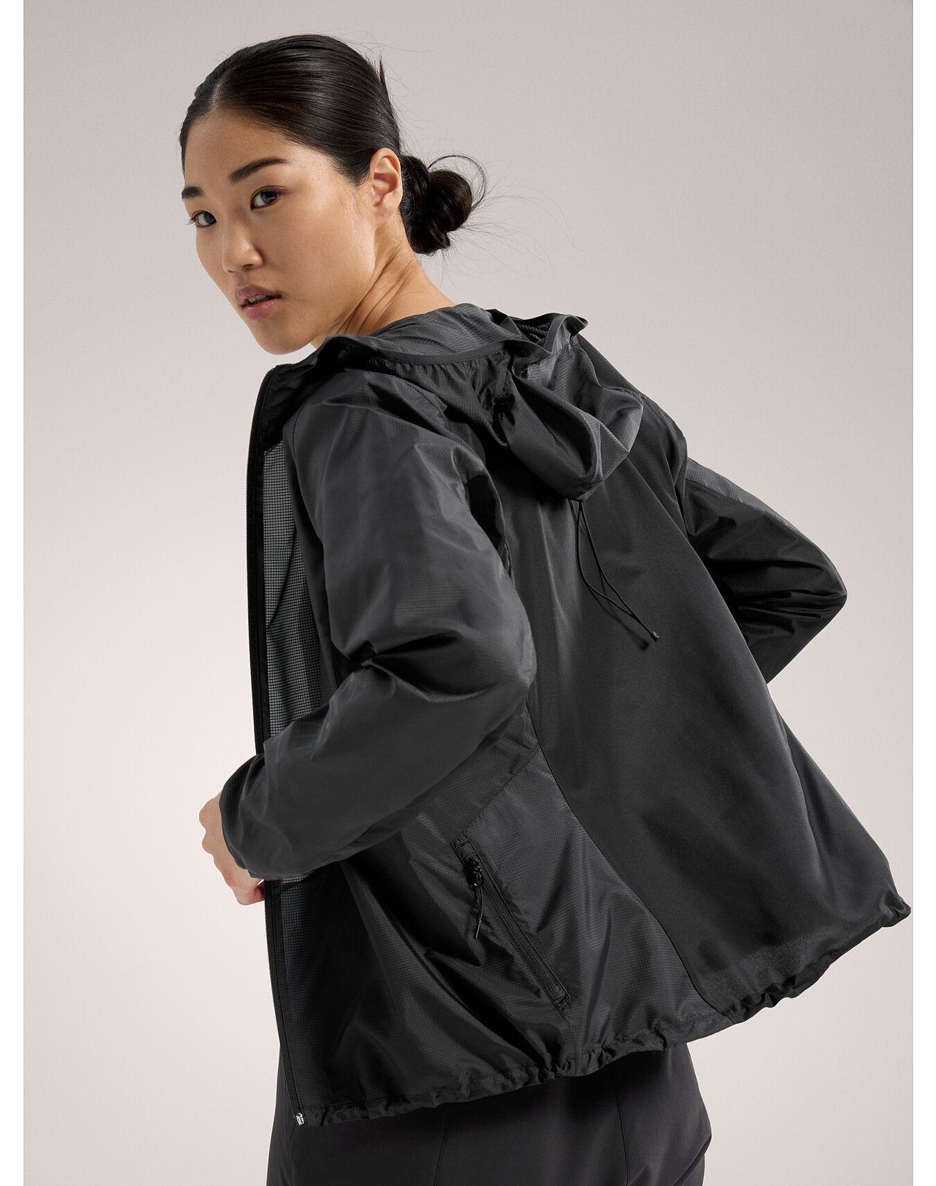 ARC'TERYX Norvan Windshell Hoody Lサイズ Arc'Teryx - Women's Norvan Windshell Hoody - X000007709 – The