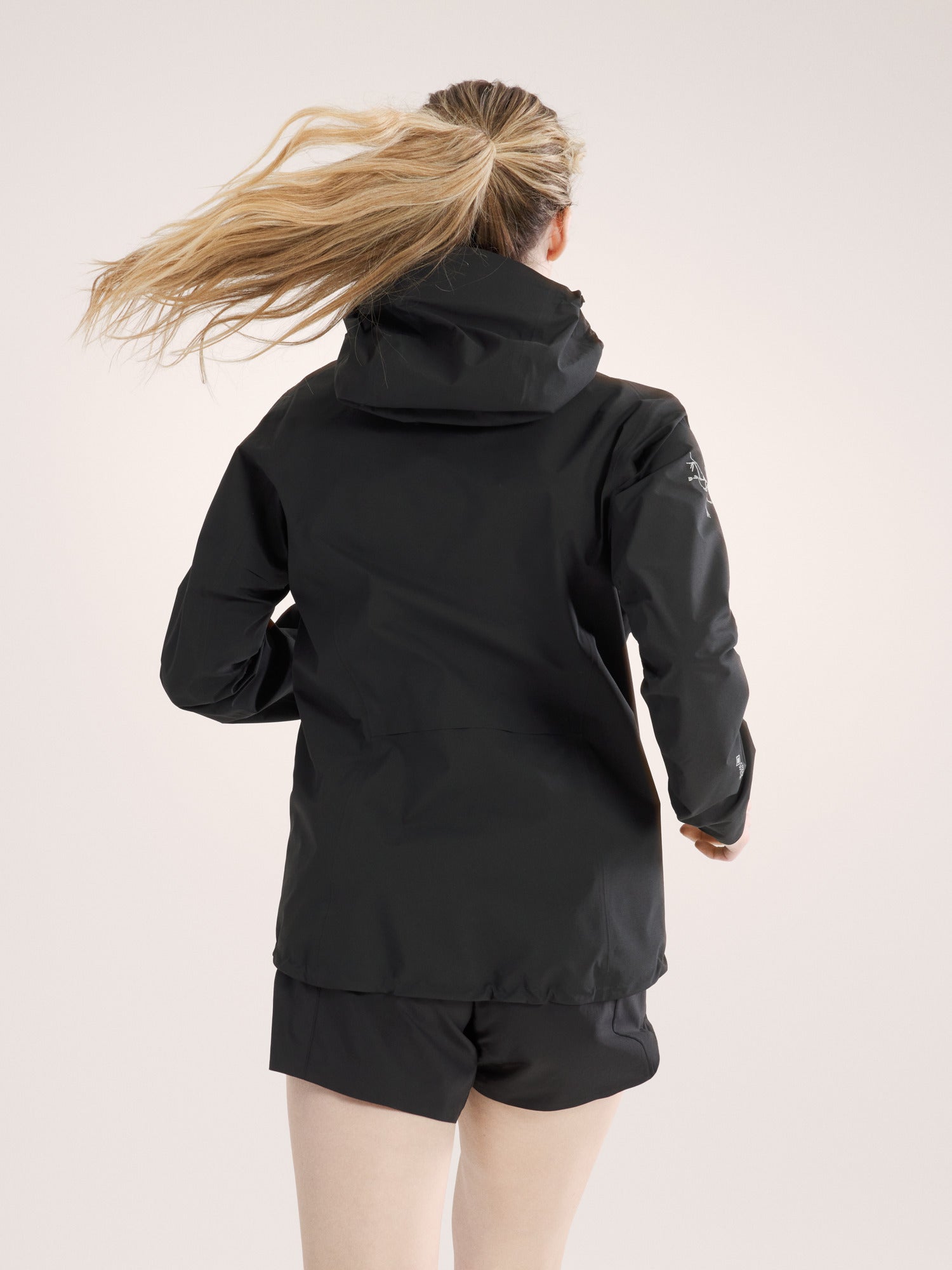 アークテリクス ノーバンLTフーデイ women's S Women's Norvan Windshell Hoody Jacket | Arc'teryx | Sporting