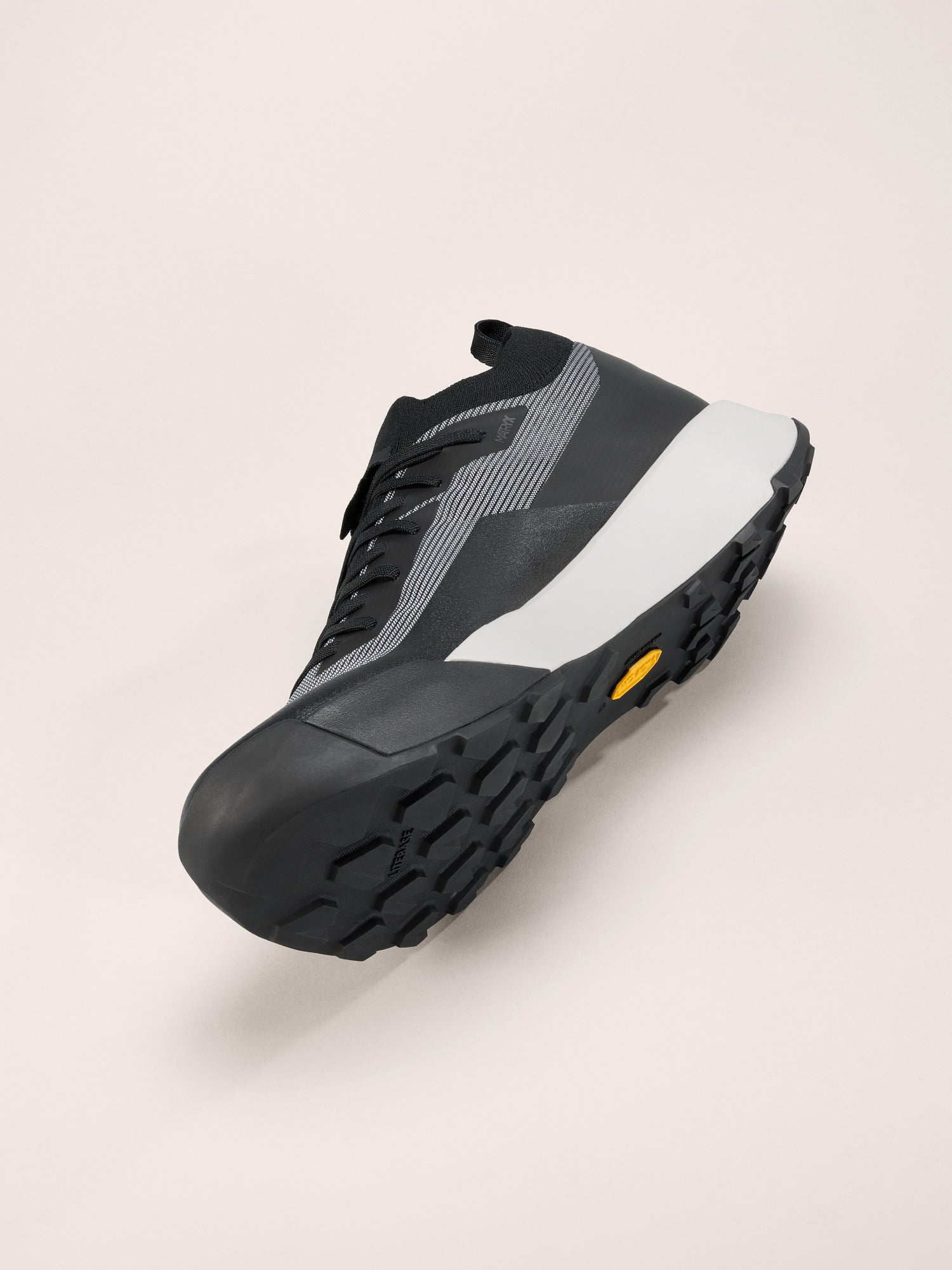 Arc'Teryx - Women's Vertex Speed Low - X000009716 – The Outfitters